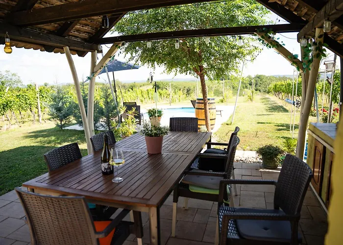 Casa Vida Villa Nestin