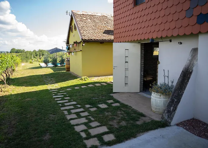 Casa Vida Villa Nestin